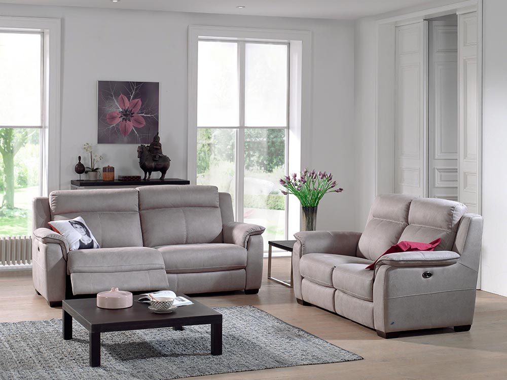 Créer un espace convivial avec un salon en microfibre