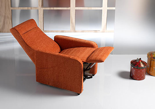 Les fauteuils inclinables : confort et relaxation ultimes dans votre salon